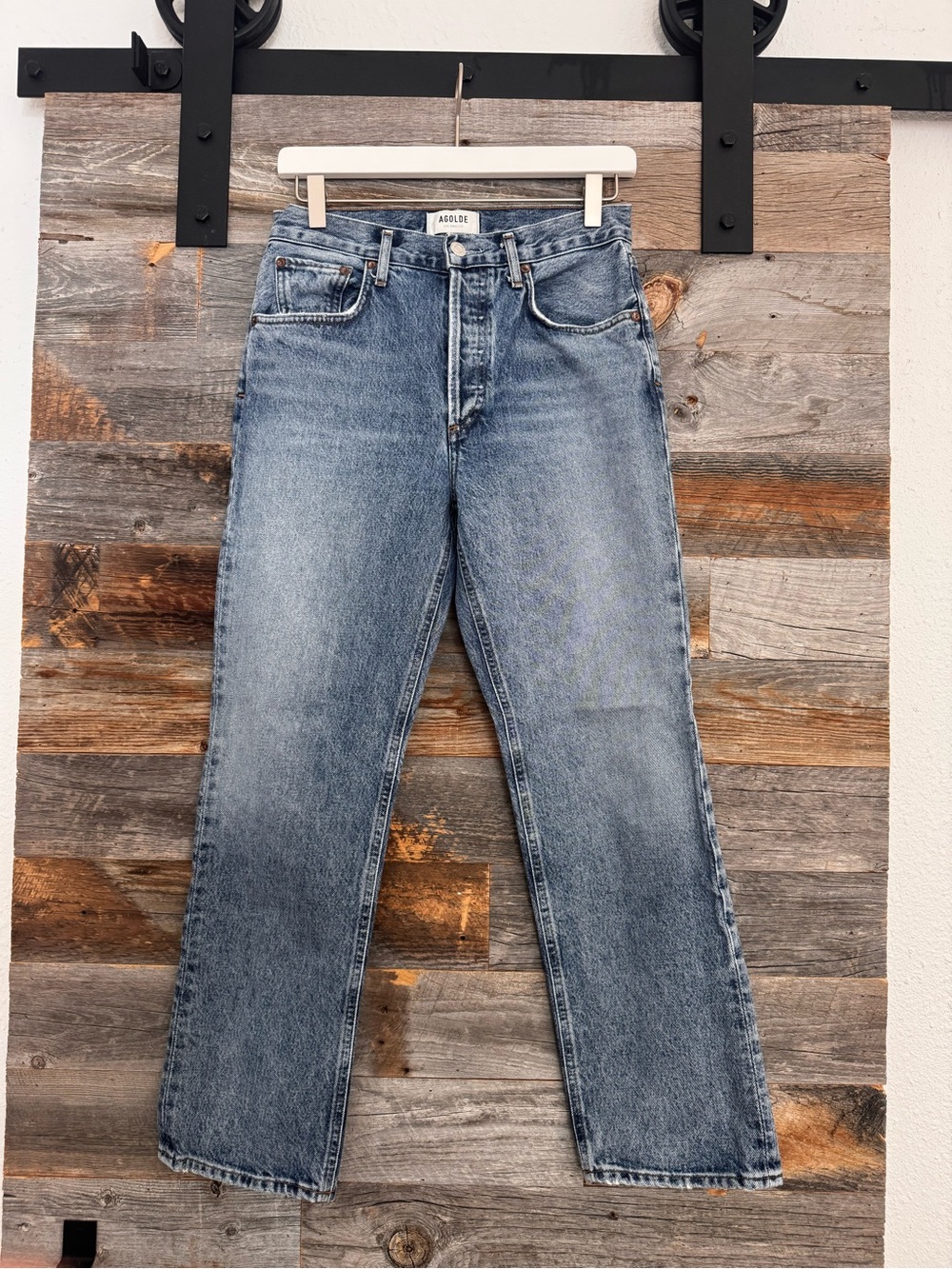 AGOLDE Ripley Mid Rise Straight Jeans in Forefeit Wash